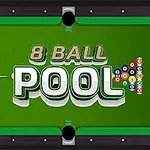 Zielony stół bilardowy z napisem 8 Ball Pool i ułożonymi bilami po prawej stronie