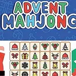 Dwóch postaci w strojach świętego Mikołaja z planszą do gry z symbolami świątecznymi oraz kolorowym napisem w tle