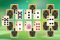 Pomóż Obcym w grze Pyramid Solitaire