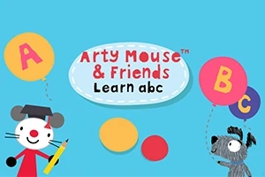 Postacie myszki i psa trzymające balony z literami A i B na niebieskim tle z napisem Arty Mouse & Friends Learn abc