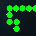 Zielony robak z czerwonymi oczami i biały grzybek na czarnym tle z logo Atari w prawym dolnym rogu