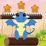 Niebieski smok z żółtymi rogami siedzi pomiędzy dwoma kłodami z zębami, a nad nim znajdują się trzy pomarańczowe gwiazdki na różowym tle z zielonym krajobrazem