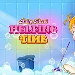 Mała dziewczynka myje naczynia w otoczeniu baniek mydlanych, obok znajduje się niebieskie wiadro i mop