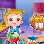Dziewczynka w kuchni z garnkami i talerzami, z kolorowym napisem Baby Hazel Kitchen Fun w tle