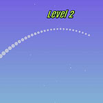 Kula poruszająca się po łukowatej trajektorii w stronę pomarańczowego kosza na tle nieba z napisem Level 2