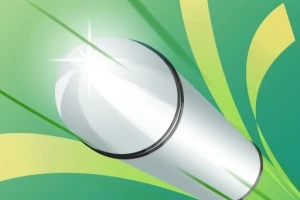 Srebrny pocisk lecący na zielonym tle z żółtymi i zielonymi wzorami