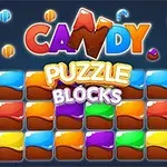 Kolorowy układ puzzli z napisami Candy Puzzle Blocks na tle kolorowych cukierków