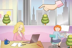 Kobieta pracująca na laptopie przy biurku w jasnym biurze, z dużymi oknami na tle wieżowców i drzew w doniczkach, z wystawionym palcem wskazującym