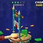 Gilotyna z odciętą ręką, monetami i banknotami na tle tłumu w cieniu