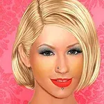 Blondynka z krótkimi włosami, mocnym makijażem i kolczykami na twarzy na różowym tle w wzory