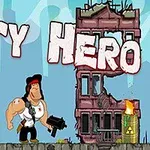 Muskularny mężczyzna z bronią stoi przed zniszczonymi budynkami z napisem City Hero, obok płonących beczek z toksycznymi symbolami