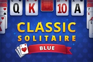 Karty do gry z widocznymi damą, królem, dziesiątką i asem na niebieskim tle z napisem CLASSIC SOLITAIRE BLUE w centrum