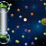 Zielone kosmiczne pojazdy otoczone bańkami, kolorowe gwiazdy i asteroidy na tle gwiezdnego nieba