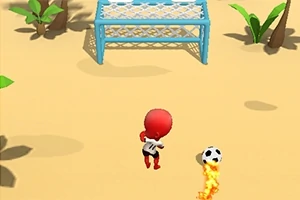 Postać z czerwonym hełmem kopiąca płonącą piłkę nożną w stronę bramki na piaszczystym tle z roślinnością w tle