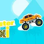 Żółta taksówka z wielkimi kołami na tle niebieskiego nieba i piramid