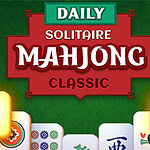 Napis „Daily Solitaire Mahjong Classic” na tle zielonej powierzchni z kwiatami wiśni i płytkami mahjonga
