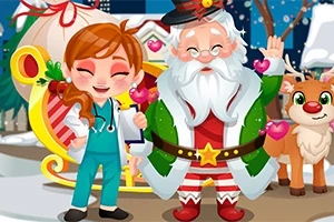 Dziewczynka w niebieskim stroju medycznym i starszy mężczyzna w świątecznym kostiumie z reniferem i saniami w tle