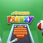 Kolorowe litery tworzące napis „DOMINO FRENZY” na zielonym tle z piłkami plażowymi i pionkami domina ułożonymi w kształt serca