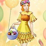 Kobieta w żółtej sukience z wiankiem na głowie trzymająca koszyk z pisankami, otoczona kolorowymi balonami
