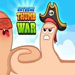 Dwa kciuki z twarzami, z których jeden jest piratem, a drugi ma przepaskę na oczy i wystawiony język, na tle nieba i chmur