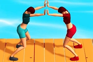 Dwie postacie w kolorowych strojach gimnastycznych łączą ręce nad głowami na drewnianym pomoście przy basenie