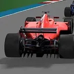 Samochody wyścigowe w realistycznej grafice jadące po torze wyścigowym