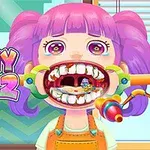 Dziewczynka z różowymi włosami ma szeroko otwartą buzię z widocznymi narzędziami medycznymi, obok kolorowy napis