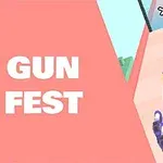Napis Gun Fest po lewej stronie oraz rząd fioletowych pistoletów strzelających pociskami w kierunku celu na jasnoróżowym tle