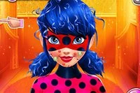 Pomóż Biedronce zakochać się na jej słynnej imprezie Halloweenowej