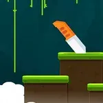 Nóż z pomarańczową rękojeścią wbity w środkowy zielony blok, otoczony innymi blokami, z wiszącymi pnączami na ciemnoniebieskim tle