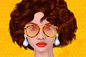 Kobieta z dużymi okularami przeciwsłonecznymi i kolczykami, z burzą ciemnych loków na tle w kolorze miodowym