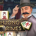Mężczyzna w kapeluszu i wąsami stoi obok stosu płytek Mahjong z widocznym tytułem Mahjong Crimes