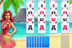 Kobieta w hawajskim stroju stoi na plaży obok ułożonych kart, a w tle widać górzystą wyspę