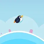 Pingwin unoszący się w powietrzu na tle nieba z różowymi elementami i łukiem, przypominającym lodową powierzchnię
