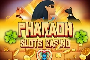 Napisy „Pharaoh Slots Casino” z wizerunkiem faraona, dwóch kotów i złotych monet oraz czterolistnej koniczyny