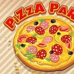 Pizza z salami, pomidorami, oliwkami i ziołami na jasnym tle z napisem Pizza Party