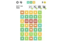 Gra logiczna na planszy, gdzie przesuwasz kafelki, aby połączyć 4 o tej