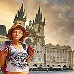 Turystka z plecakiem i kapeluszem stoi na tle średniowiecznej architektury z górującymi wieżami oraz zachmurzonego nieba