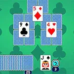 Kolorowe tło z symbolami karcianymi, na którym znajdują się karty do gry, w tym dziewiątka trefl, pięć karo, czwórka kier oraz talia kart i licznik punktów