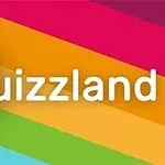 Kolorowe, poziome pasy oraz napis Quizland na tle tęczy