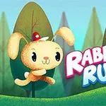 Skaczący królik na tle zielonych drzew z kolorowym napisem Rabbit Run