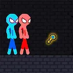 Dwie postacie w niebieskim i czerwonym stroju stoją przed złotym kluczem i zaklętymi drzwiami z okiem