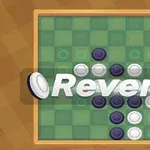 Plansza do gry z zielonymi polami i żetonami w kolorze czarnym i białym oraz napisem Reversi na środku