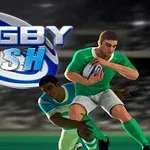 Dwóch zawodników w dynamicznej akcji rugby na stadionie, z dużym napisem „RUGBY RUSH” w tle