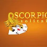 Pomarańczowe tło z napisem Scorpion Solitaire obok grafiki żółtego skorpiona na kartach do gry