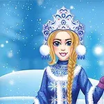 Młoda kobieta w niebieskim płaszczu i bogato zdobionej czapce trzymająca różdżkę na tle zimowego krajobrazu