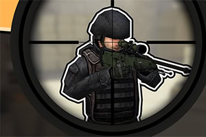 Postać żołnierza w hełmie i kamizelce taktycznej celującego z karabinu snajperskiego widziana przez celownik optyczny