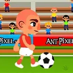 Bohater z kreskówki w czerwonej koszulce i białych spodenkach kopie piłkę na trawiastym boisku, w tle siedzą widzowie na trybunach