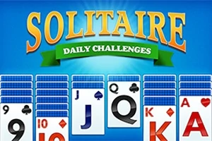 Układ kart z dużymi literami i cyframi na niebieskim tle z napisem Solitaire Daily Challenges