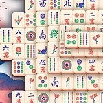 Stosy kafelków z chińskimi znakami i wzorami na tle pagody oraz uśmiechnięty kot z podniesioną łapką